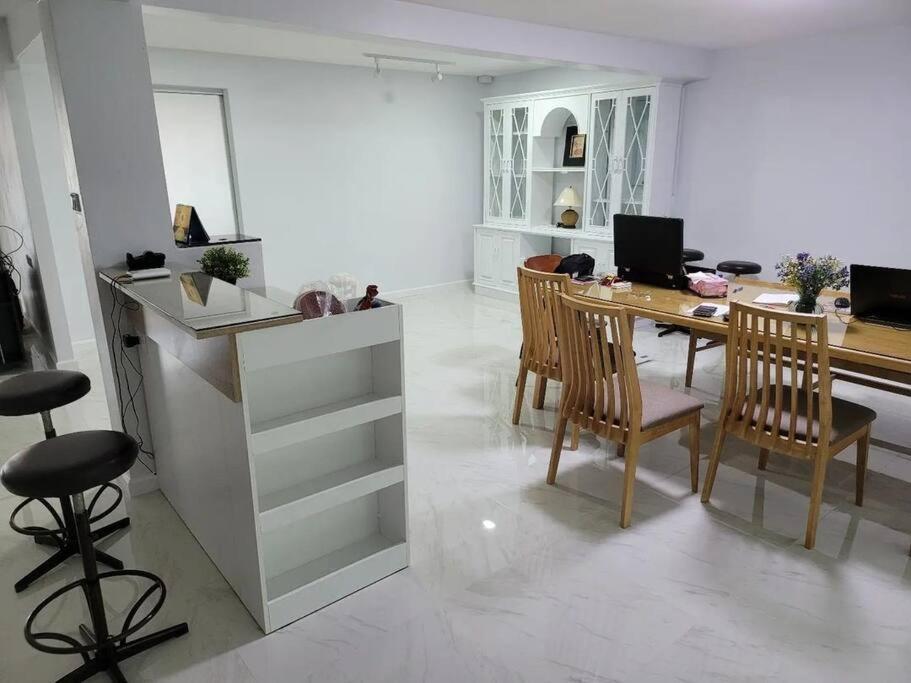 Cha-Am Beach Vacation Home Buitenkant foto